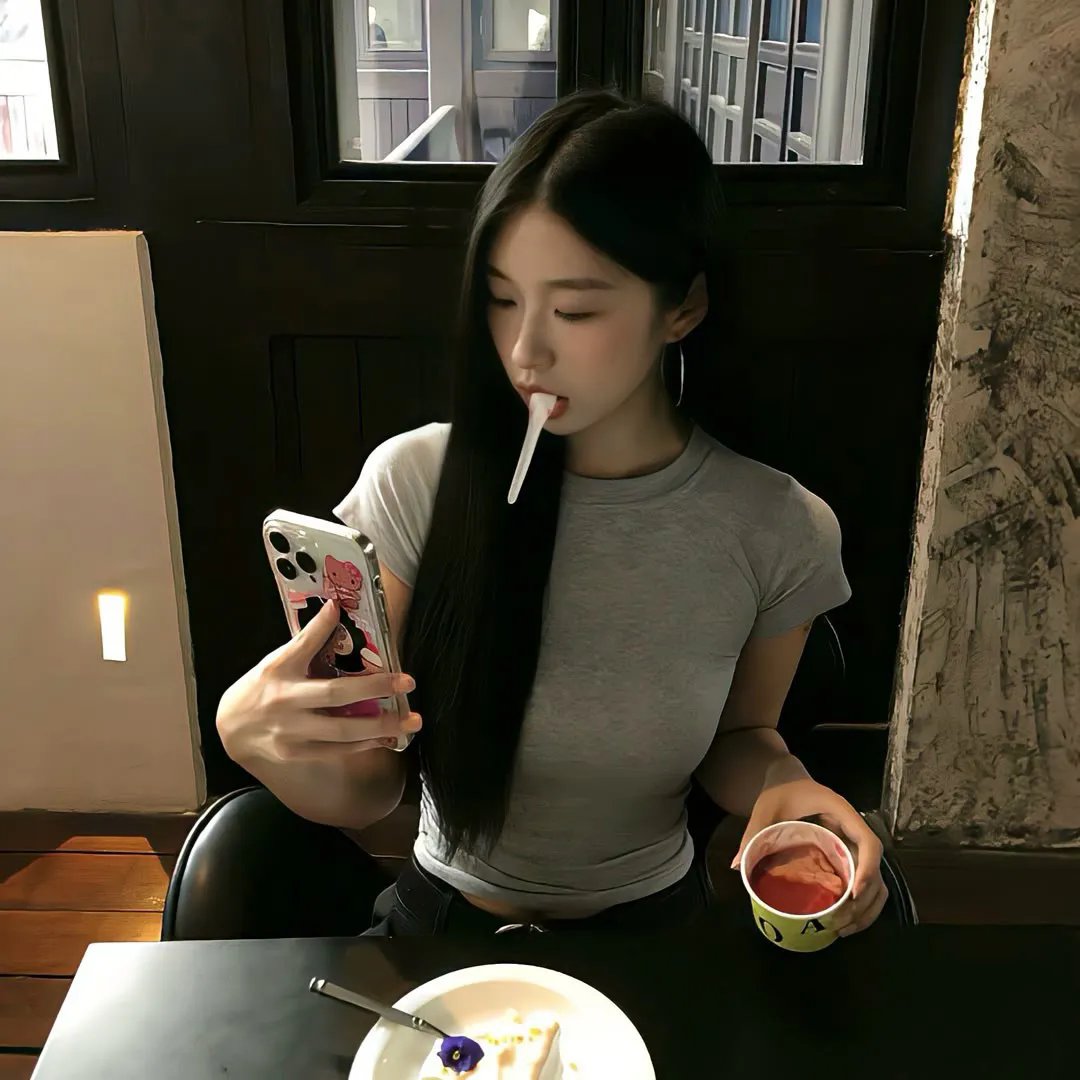 艾娃与莱昂国语